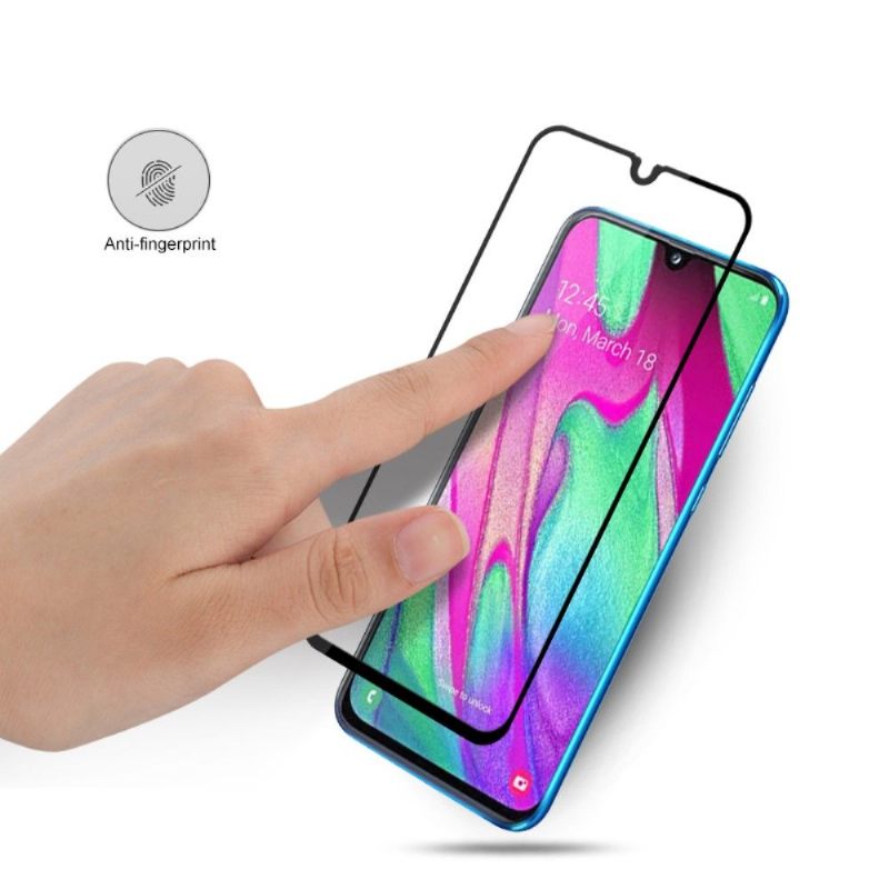 Samsung Galaxy A40 - Schermbeschermer Van Gehard Glas Op Ware Grootte - Zwart