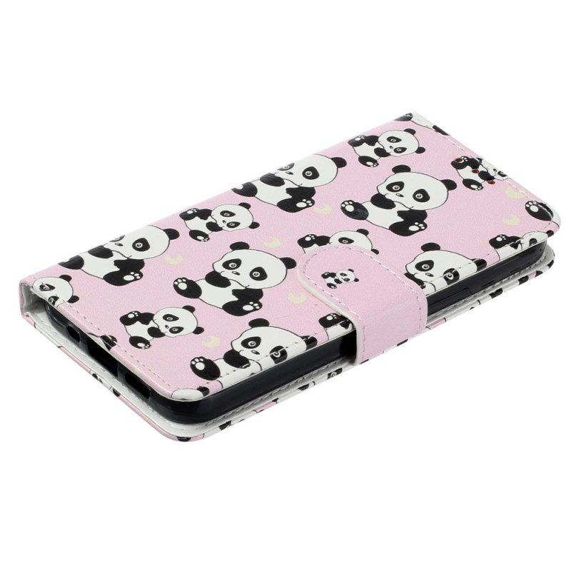 Leren Hoesje voor iPhone 15 Plus Met Ketting Kleine Panda's Met Riem